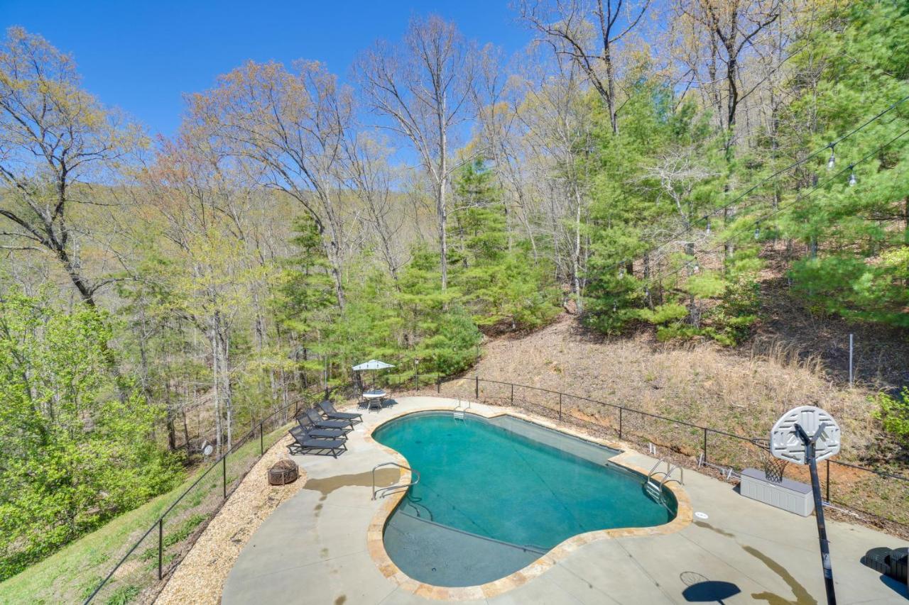 Expansive Home On 16 Acres With Smoky Mountain Views Murphy Eksteriør bilde